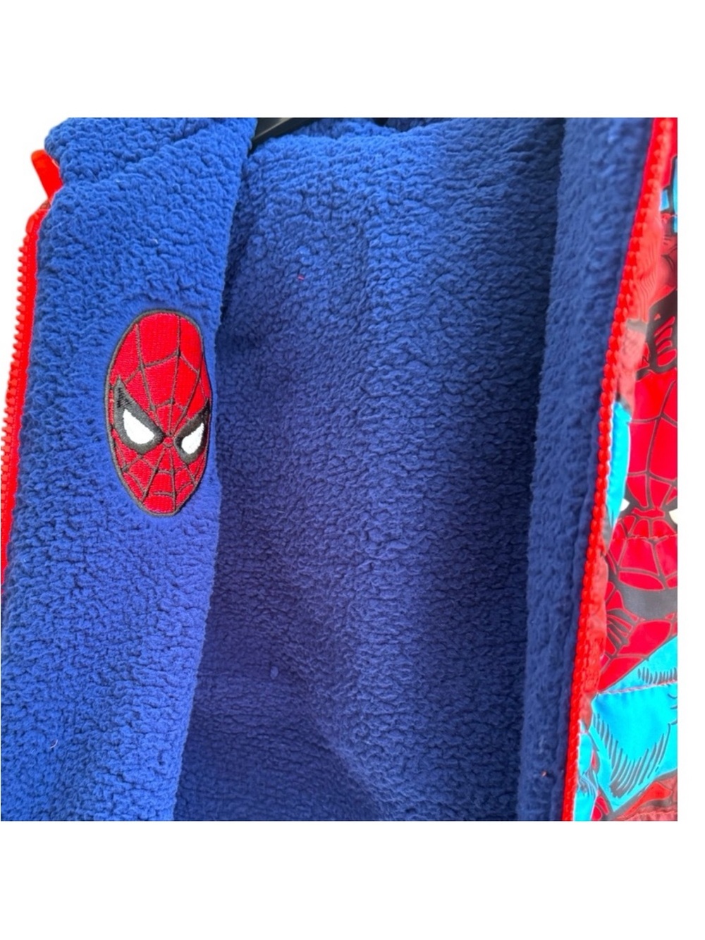 Marvel SpiderMan Reversible Jacket - Picture 5 of 7